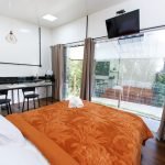 Suites Vilarejo Container9